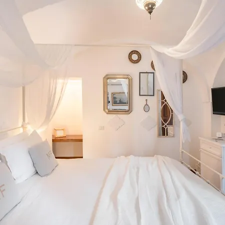 Maison Fernanda בית הארחה 3*