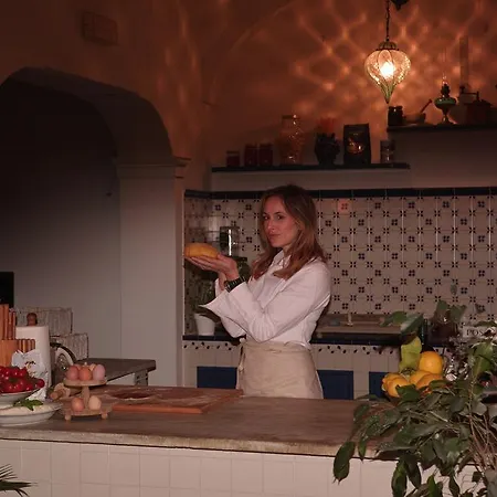 Maison Fernanda בית הארחה 3*